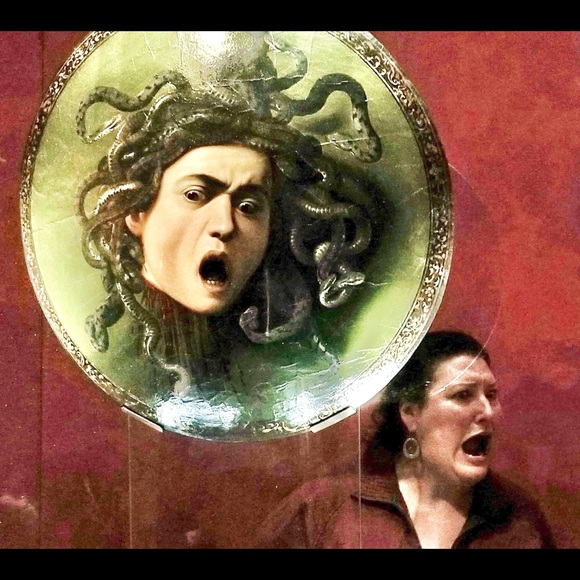 Meet your Posher, Suzanne - Picture 1 of 1